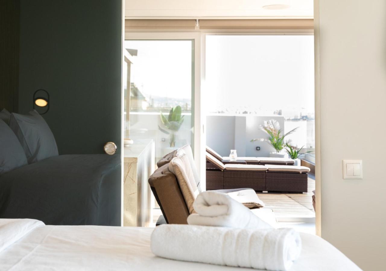 Above Premium Rooftop Apartment