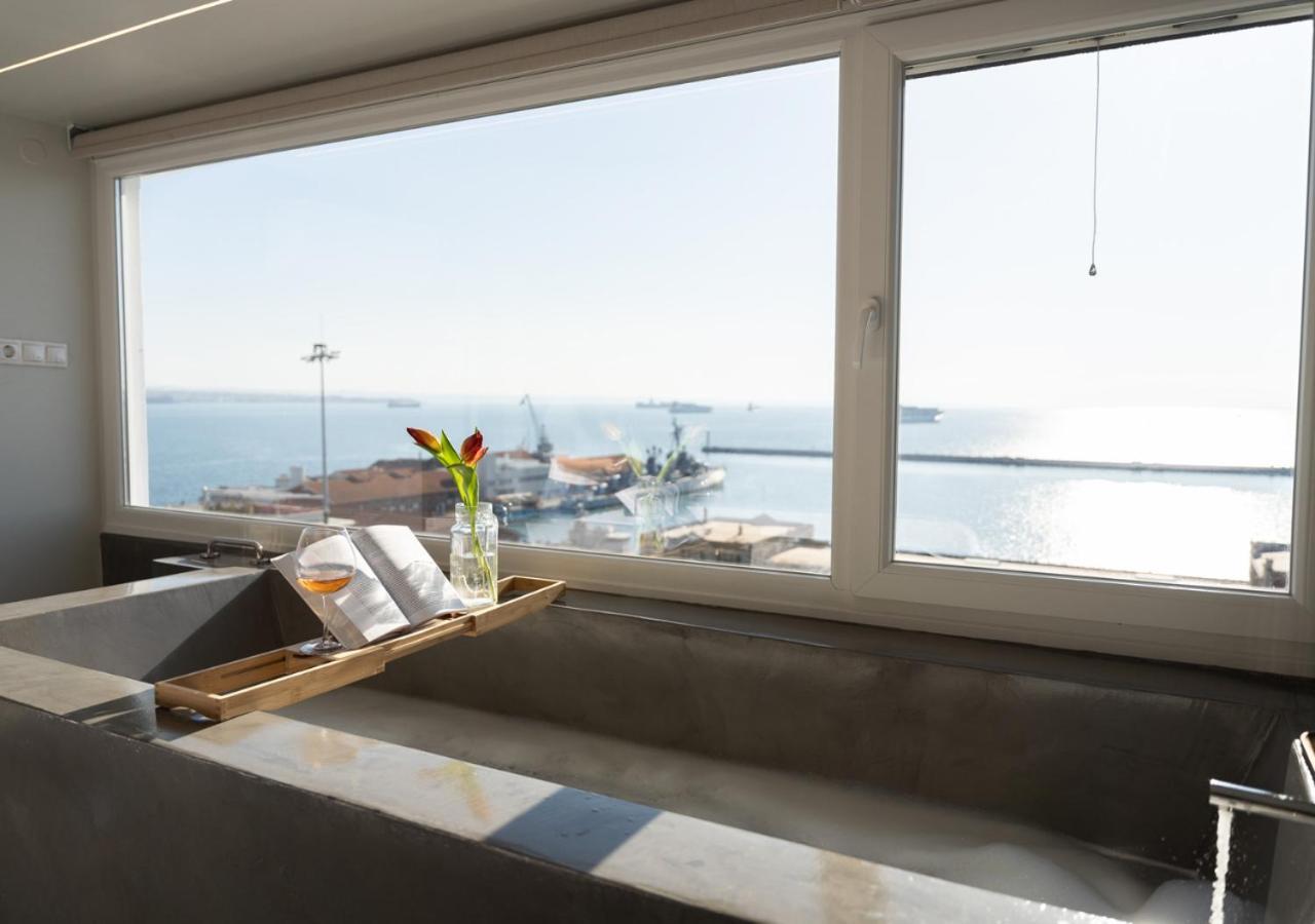 Apartment Above Premium Rooftop